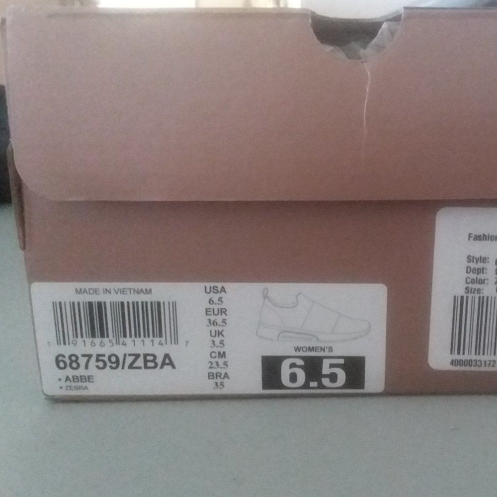 Mark Nason Zebra Calf sneaker! New never worn size 6.5